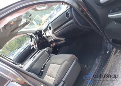 2017 Toyota Tundra Sr5 4.6L V8 из США, поврежденный, VIN 5TFUM5F1XHX073320